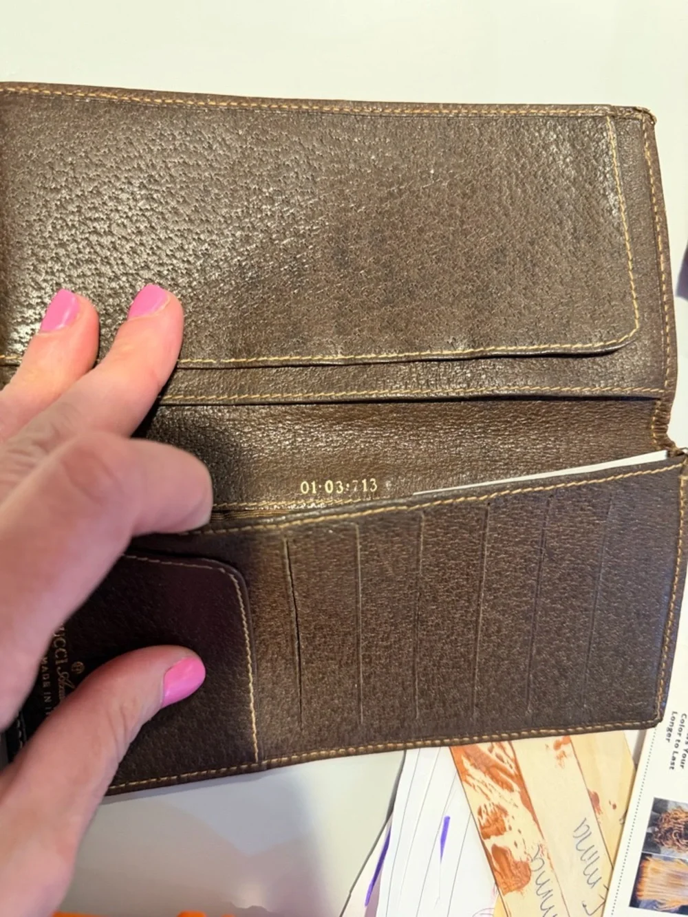 Gucci Vintage Monogram Brown Leather Bi-Fold Chrckbook Wallet - Picture 6 of 10